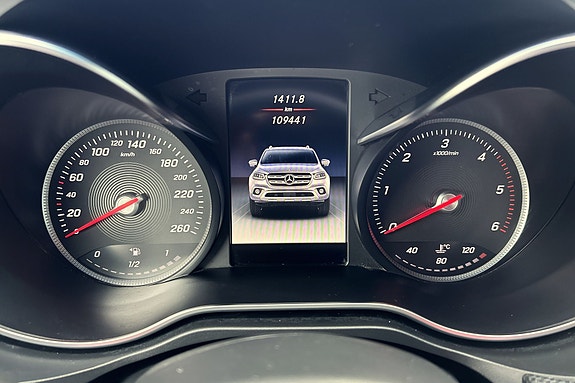 Mercedes-Benz X250 d 16 of 26