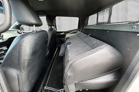 Mercedes-Benz X250 d 11 of 26