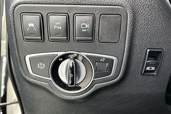 Mercedes-Benz X250 d 21 of 26