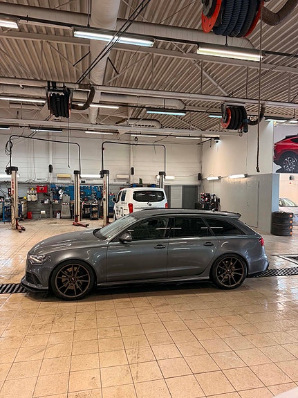 Audi RS6 3 of 19