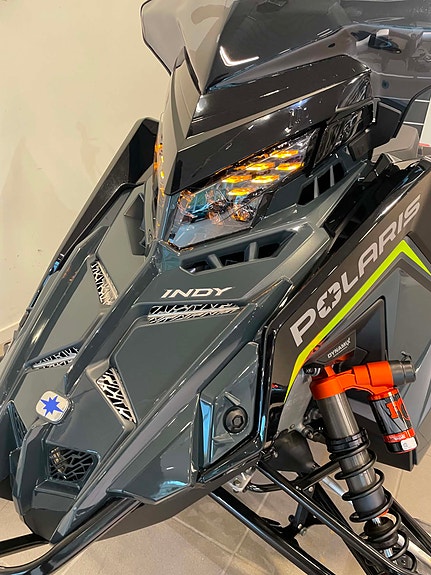 Polaris Indy VR1 9R Dynamix 3 of 6
