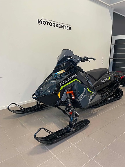 Polaris Indy VR1 9R Dynamix 2 of 6