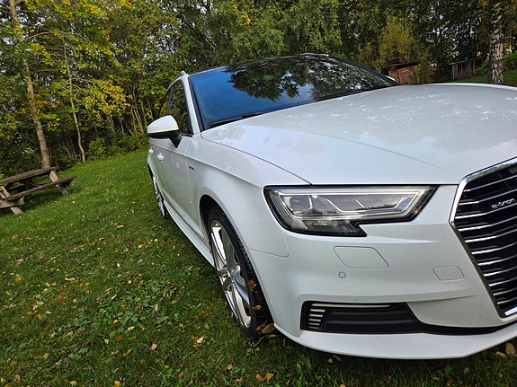 Audi e-tron 19 of 30