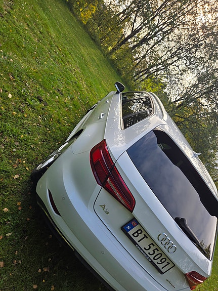 Audi e-tron 23 of 30
