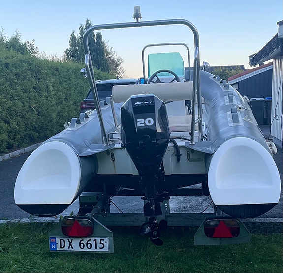 2018 mod. Smart Rib 390 m/Mercury 20 HK og henger 2 of 13