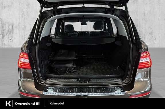 Mercedes-Benz ML250 26 of 29