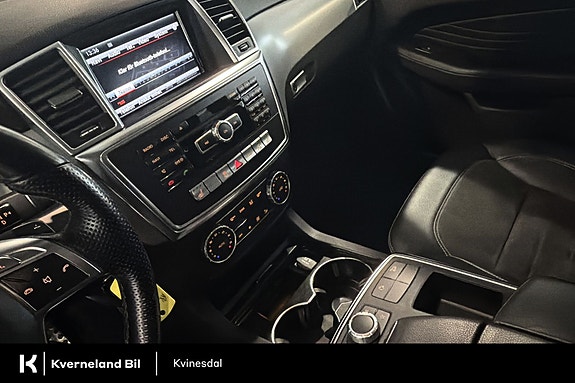Mercedes-Benz ML250 23 of 29