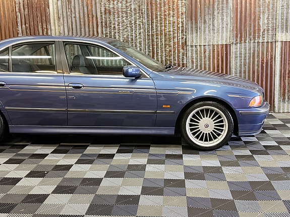 Alpina B10 4 of 30