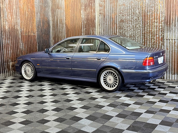 Alpina B10 14 of 30
