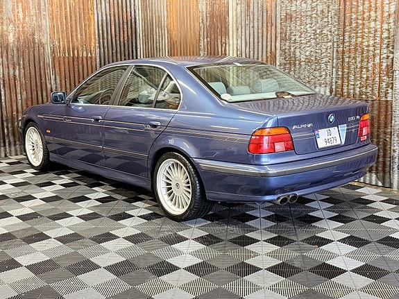Alpina B10 13 of 30
