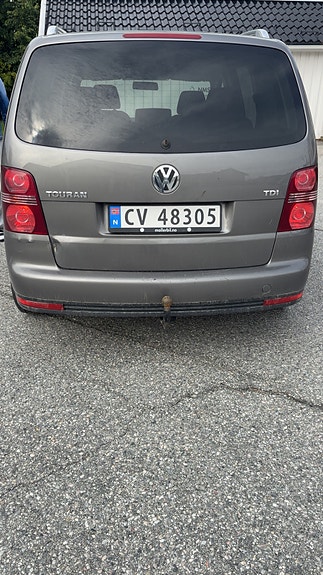 Volkswagen Touran 4 of 14
