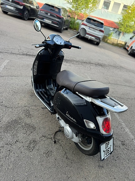 Vespa Granturismo 125 6 of 18
