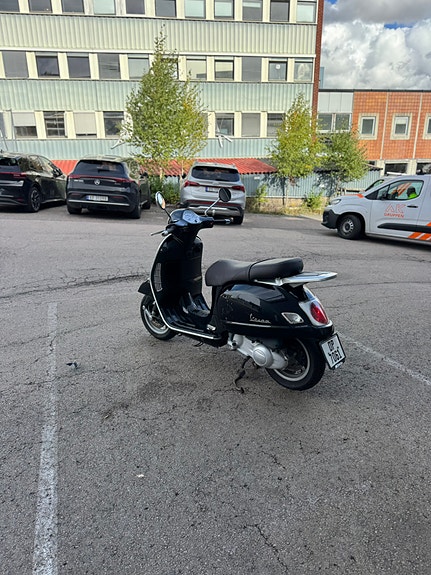 Vespa Granturismo 125 16 of 18