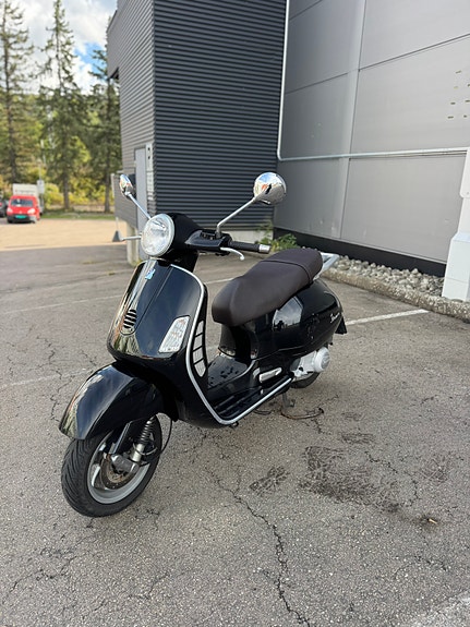 Vespa Granturismo 125 11 of 18