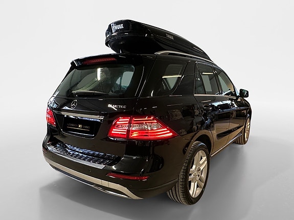 Mercedes-Benz ML250 7 of 30