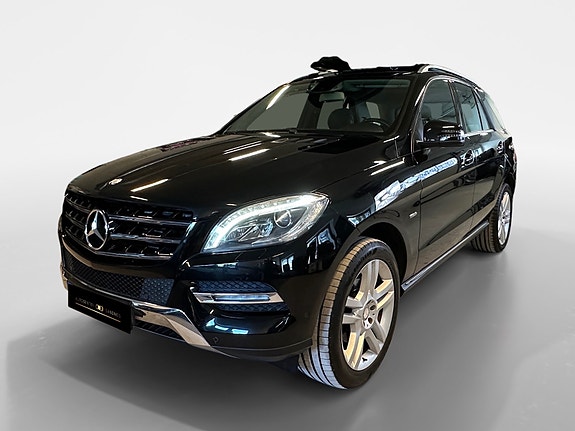 Mercedes-Benz ML250 3 of 30