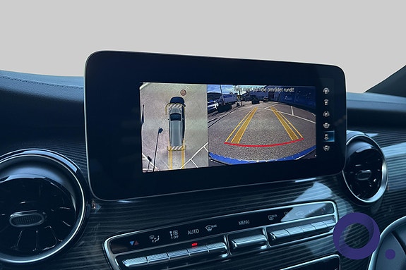 Mercedes-Benz EQV300 17 of 25