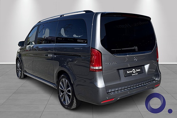 Mercedes-Benz EQV300 3 of 25