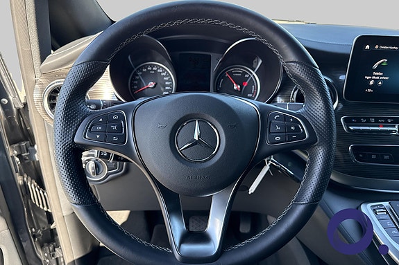 Mercedes-Benz EQV300 20 of 25