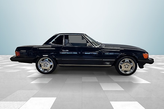 Mercedes-Benz 380 SL 7 of 26