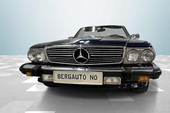 Mercedes-Benz 380 SL 13 of 26