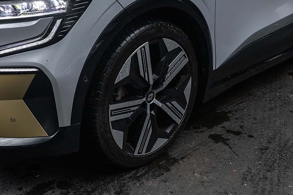 Renault Megane E-Tech 3 of 29
