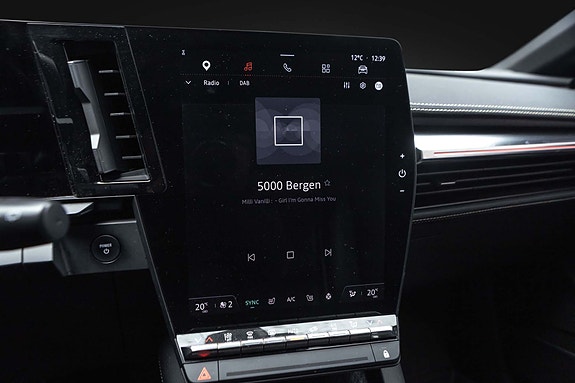 Renault Megane E-Tech 15 of 29