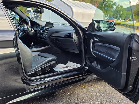 BMW M2 23 of 26