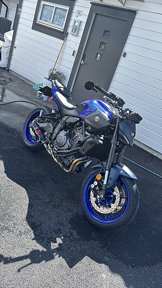 Yamaha MT-07 2 of 14