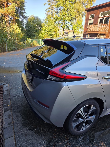 Nissan Leaf 14 of 24