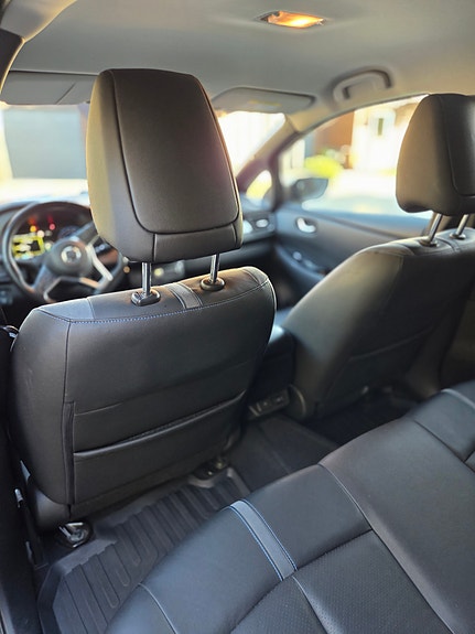 Nissan Leaf 23 of 24
