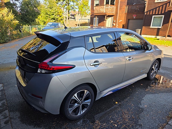 Nissan Leaf 15 of 24