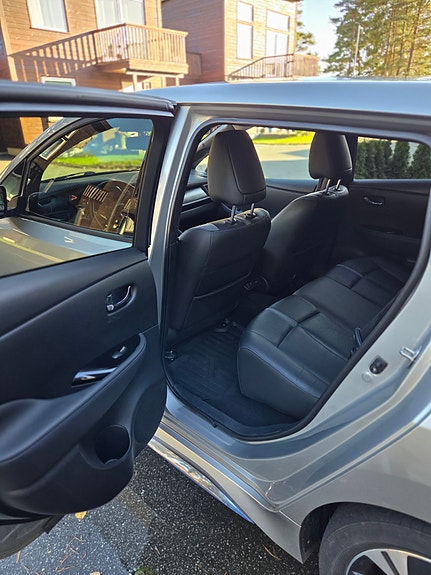 Nissan Leaf 24 of 24