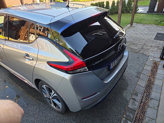 Nissan Leaf 12 of 24