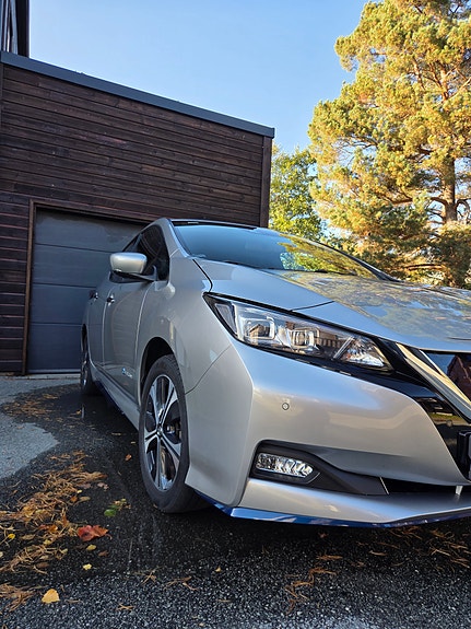 Nissan Leaf 6 of 24