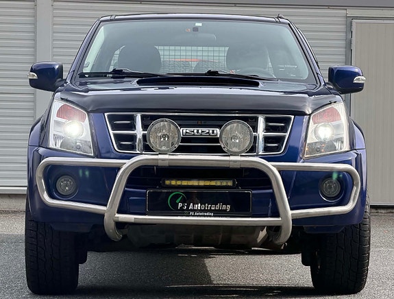 Isuzu D-max 7 of 30