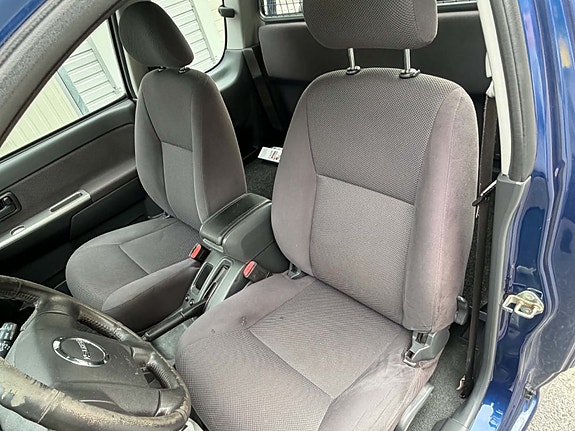 Isuzu D-max 10 of 30