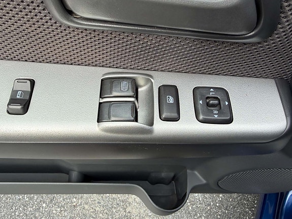 Isuzu D-max 25 of 30