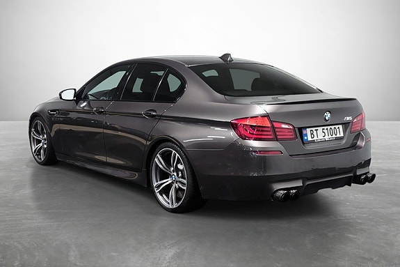 BMW M5 9 of 27