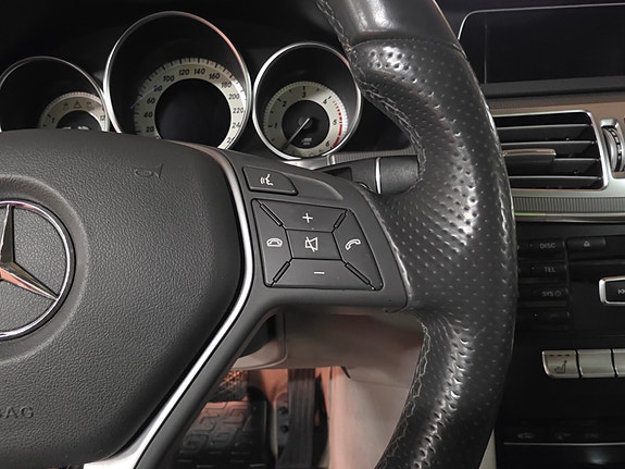 Mercedes-Benz E250 23 of 30