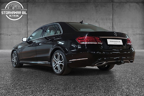 Mercedes-Benz E250 7 of 30
