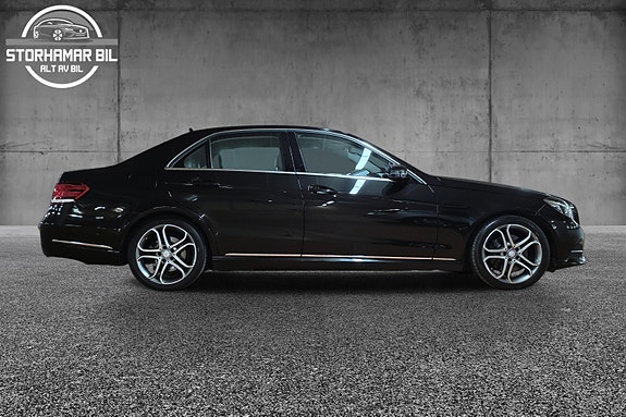 Mercedes-Benz E250 12 of 30
