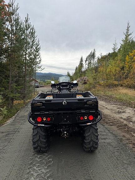 Can-Am Outlander 6x6 Pro+ 1000 T 3 of 8