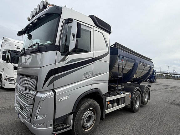 Volvo FH 540 6x4 Tipp/Asfalt Selges med både asfalt og d 2 of 12