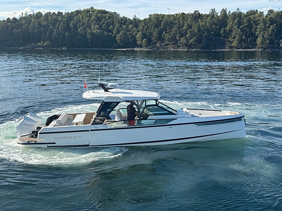 Saxdor 320 GTO -VERDENS MEST SOLGTE BÅT I SIN KLASSE 10 of 12