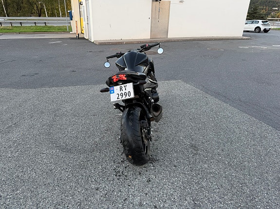 Kawasaki Z 800 A2 4 of 7