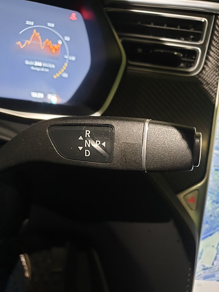 Tesla Model X 27 of 30