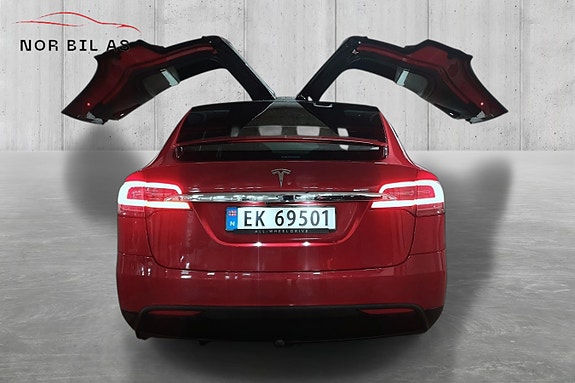 Tesla Model X 7 of 30