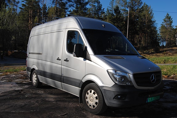 Mercedes-Benz Sprinter 316 2 of 6