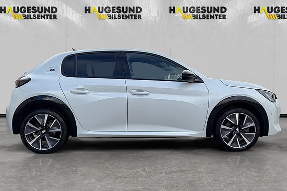 Peugeot e-208 6 of 18